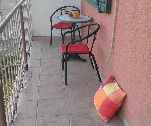 Apartman With A Parking Space Klis, Split - 13435 *